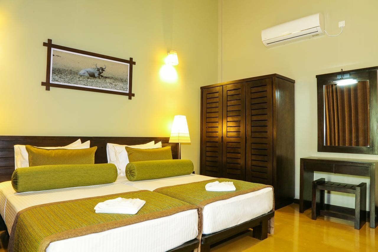 Hotel Oak Ray Wild Yala Tissamaharama Exterior foto
